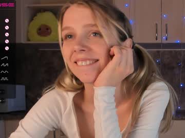 webcam girl suzanprincess live cam image #4469611
