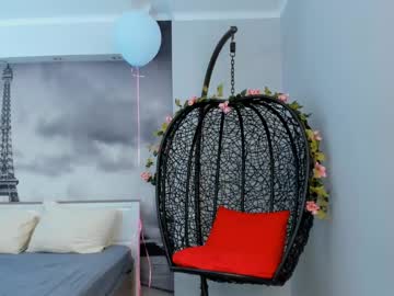 webcam girl elizabeth__gray live cam image #4985979