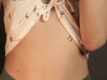 webcam girl cuteelsa_ live cam image #6554499