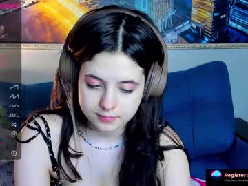 webcam girl nessa_more live cam image #4722388