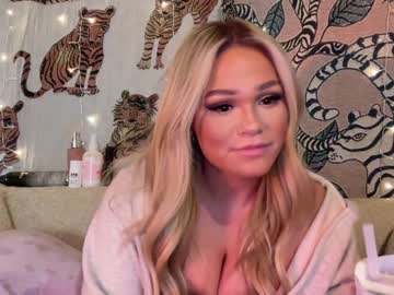 webcam girl ari_02 live cam image #8771035