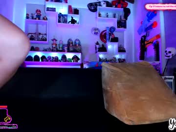 webcam girl yesikasaenz live cam image #3377635