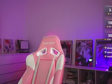 webcam girl holliwould_ live cam image #10895646