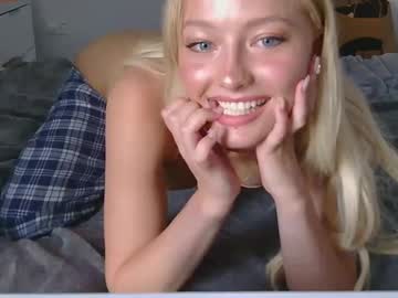 webcam girl gisellestreams live cam image #11636490