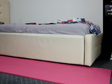 webcam girl carmela_fox live cam image #10919685