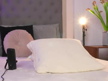 webcam girl victoria__rossi live cam image #12789718