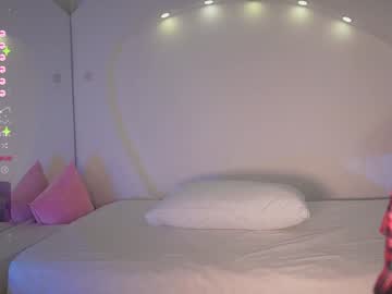 webcam girl emilylittle live cam image #10538434