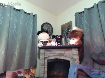 webcam girl murbears_world live cam image #2943331