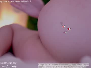 webcam girl runesy live cam image #7023068
