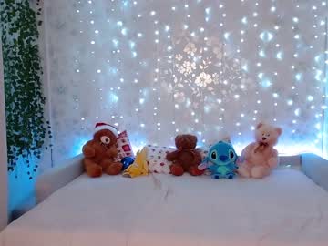 webcam girl ella__sweety live cam image #1106951