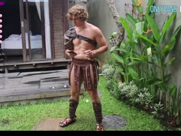 webcam man bilbo_baggins_ live cam image #3995383