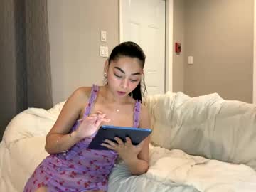 webcam girl dreamy_gabriella01 live cam image #11381755