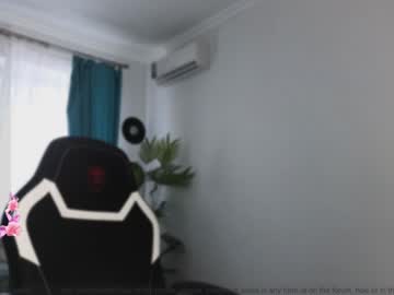 webcam girl small_blondee live cam image #9714985