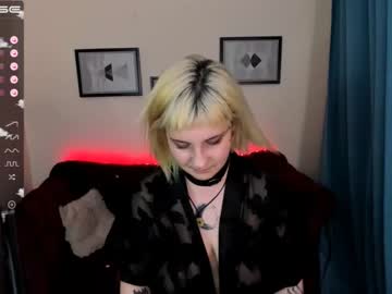 webcam girl yolandi_toit live cam image #2942738