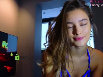webcam girl crazzy_cherry live cam image #11264696