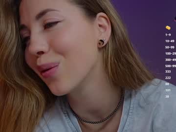 webcam girl emmi_rosee live cam image #12024168