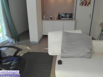 webcam girl dulceyjohn live cam image #9146811