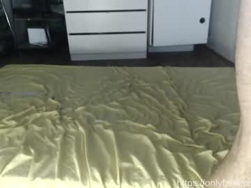 webcam man nezzey live cam image #4469836