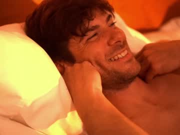 webcam man charlieonline live cam image #1270289