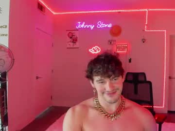 webcam man thejohnnystone live cam image #12981856