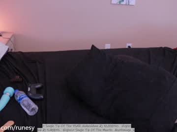 webcam girl runesy live cam image #3069704