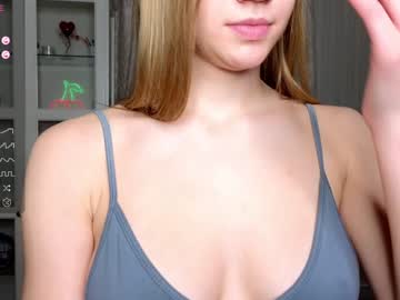 webcam girl cute_fox_girl live cam image #11754340
