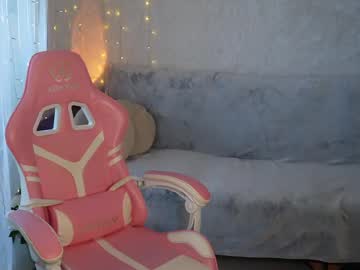 webcam girl dilara_foxx live cam image #12809353