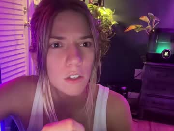 webcam girl oliviahansleyy live cam image #11585742