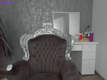 webcam girl moniqueeass live cam image #1350209