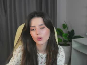 webcam girl lucky_forme live cam image #12018105
