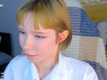 webcam girl littlething88 live cam image #2159232