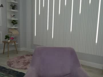 webcam girl mia_devill live cam image #4249811