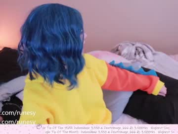 webcam girl runesy live cam image #1394073