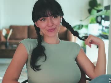 webcam girl katdreams live cam image #6264021