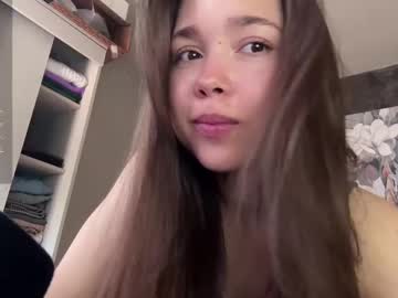 webcam girl plumybun live cam image #12490122
