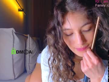 webcam girl crazzy_cherry live cam image #12857100