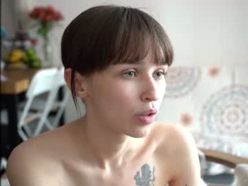 webcam girl diruriru live cam image #8998122