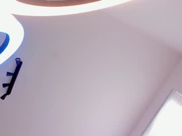 webcam girl itsbellax live cam image #12788725