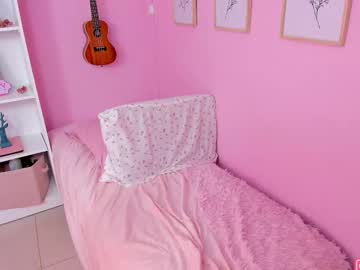 webcam girl little_effy18_ live cam image #12934017