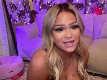 webcam girl ari_02 live cam image #8911697