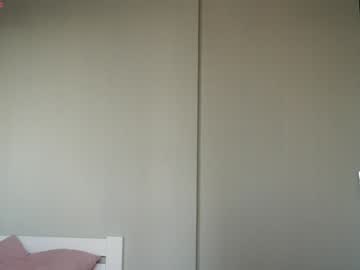 webcam girl ronny_ponny live cam image #12041398