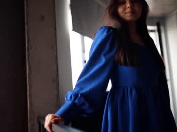 webcam girl helenmoors live cam image #7514556