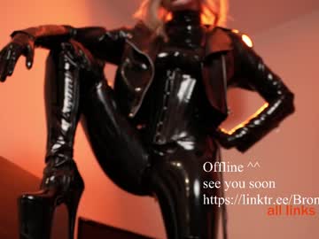 webcam girl bronnica live cam image #11973652
