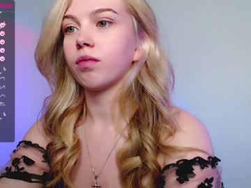 webcam girl small_blondee live cam image #5617981