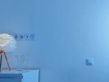 webcam girl uwunikaa live cam image #8293101