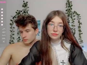 webcam couple alicekaneky_xx live cam image #2592737