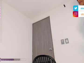 webcam girl skinnyy_16 live cam image #12956528