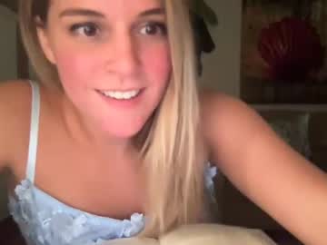 webcam girl snowbunnyass live cam image #5714989