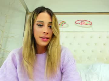 webcam tranny caseykissesxoxo live cam image #12586415