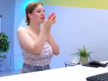 webcam girl lovlybambi live cam image #9929467